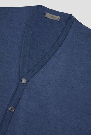 Cardigan in pura lana pettinata ESSENTIAL - Ferrante | img vers.300x/