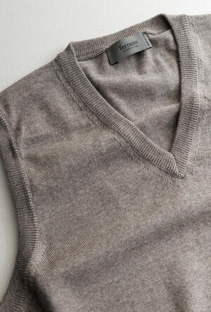 Gilet in lana pettinata ESSENTIAL - Ferrante | img vers.300x/