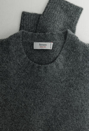Girocollo bouclè in misto cashmere ROYAL RED - Ferrante | img vers.300x/
