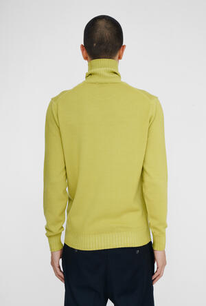 Garment-dyed wool turtleneck ESSENTIAL - Ferrante | img vers.300x/