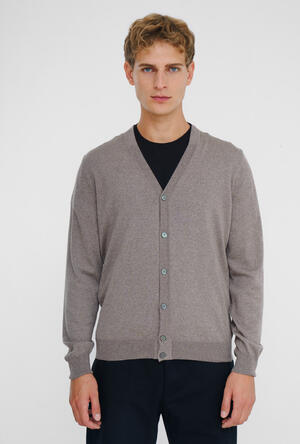 Cardigan in pura lana pettinata ESSENTIAL - Ferrante | img vers.300x/