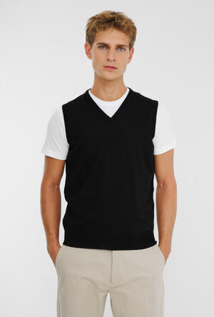 Gilet bottoni in lana pettinata ESSENTIAL - Ferrante | img vers.300x/