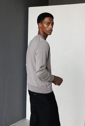 Cardigan in pura lana pettinata ESSENTIAL - Ferrante | img vers.300x/