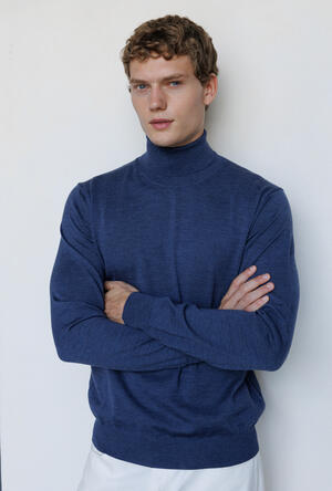 Brushed pure wool turtleneck ESSENTIAL - Ferrante | img vers.300x/