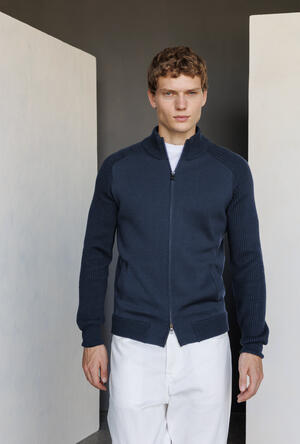 Full zip con maniche a coste in lana triploritorto MAIN - Ferrante | img vers.300x/
