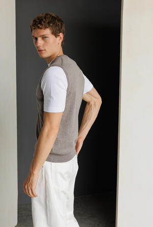Gilet in lana pettinata ESSENTIAL - Ferrante | img vers.300x/