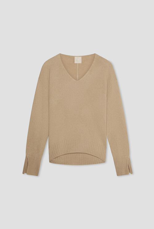 Oversized cashmere pullover Camel