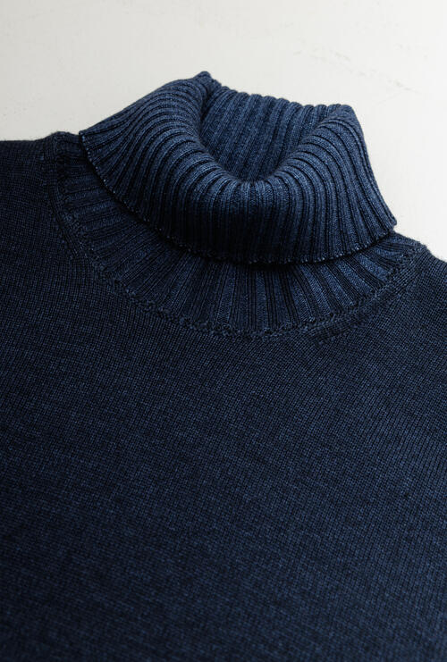 Pure wool turtleneck Navy Blue