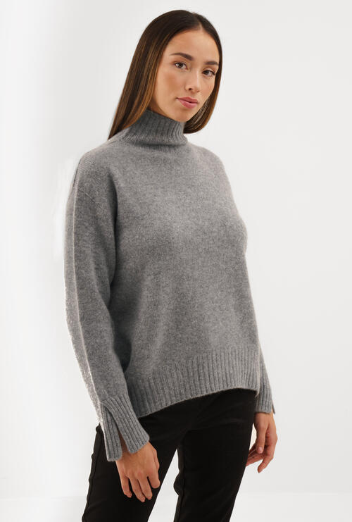 Cashmere turtleneck with worked back Grigio