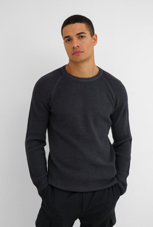 Garment dyed old raglan crew neck Anthracite