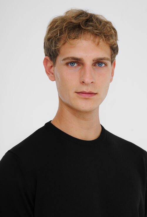 Worsted wool crew-neck Black
