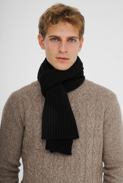 Pure cashmere scarf Black