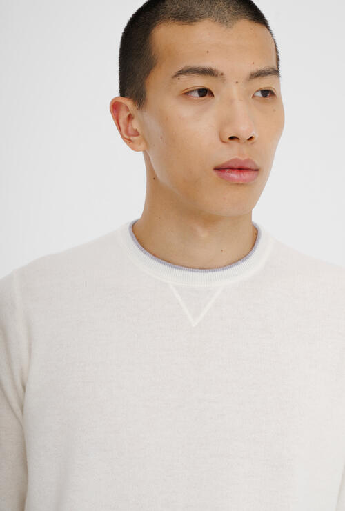 Knitted sweatshirt White