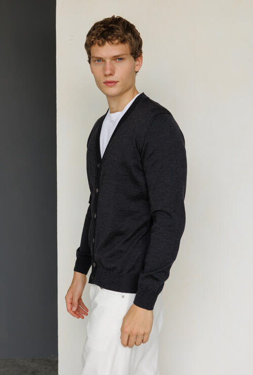 Pure worsted wool cardigan Anthracite