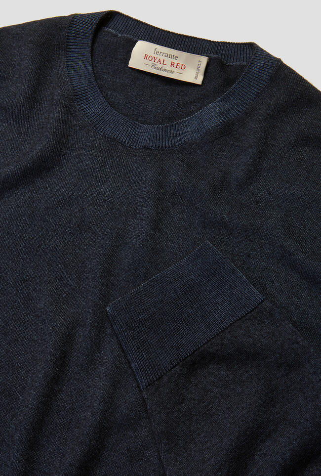 Light cashmere tinto in capo ROYAL RED - Ferrante | img vers.1300x/