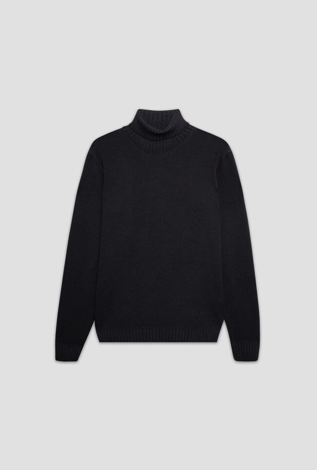 Garment-dyed wool turtleneck ESSENTIAL - Ferrante | img vers.1300x/