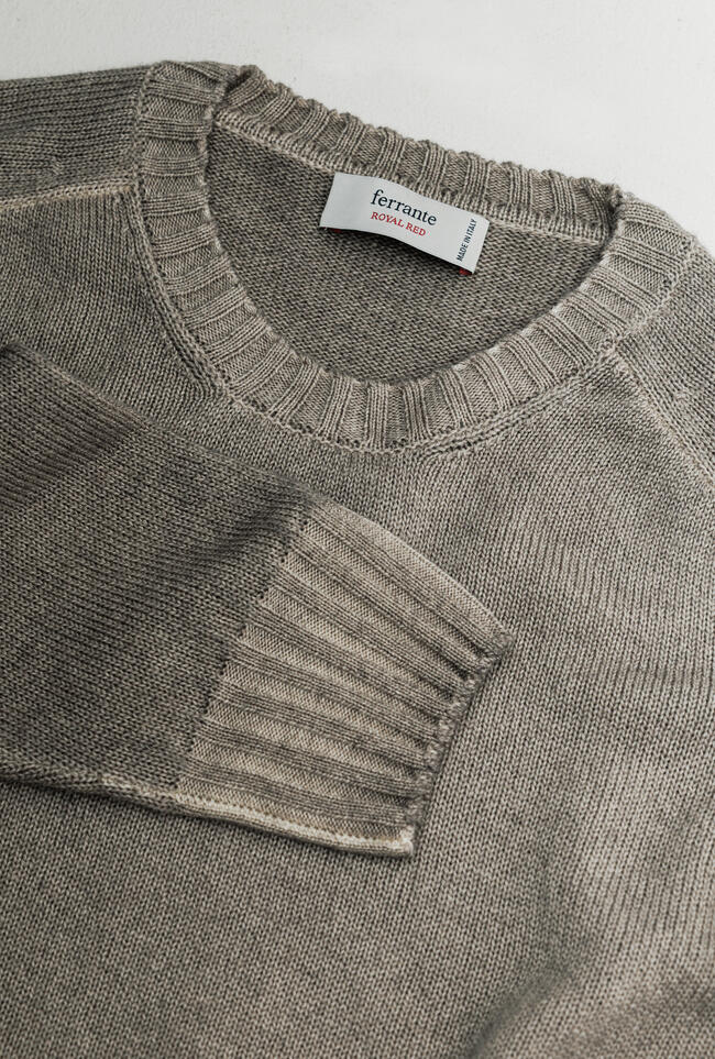 Noble garment-dyed crew neck ROYAL RED - Ferrante | img vers.1300x/