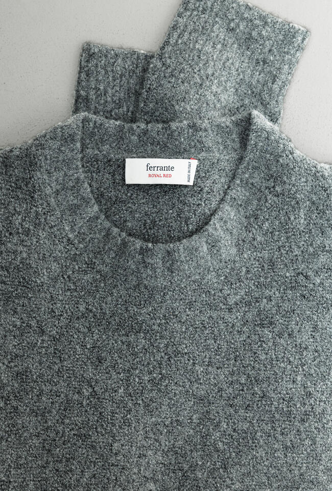 Cashmere blend bouclé crewneck ROYAL RED - Ferrante | img vers.1300x/