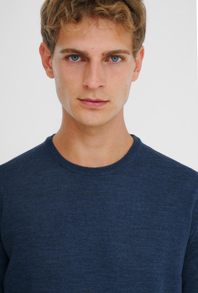Worsted wool crew-neck ESSENTIAL - Ferrante | img vers.1300x/