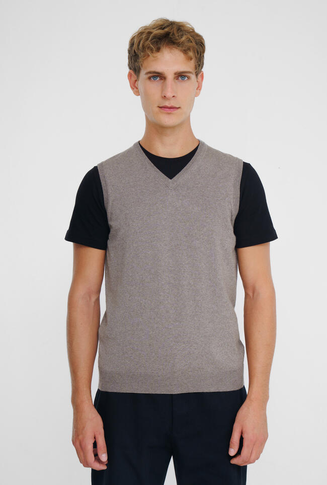 Gilet bottoni in lana pettinata ESSENTIAL - Ferrante | img vers.1300x/