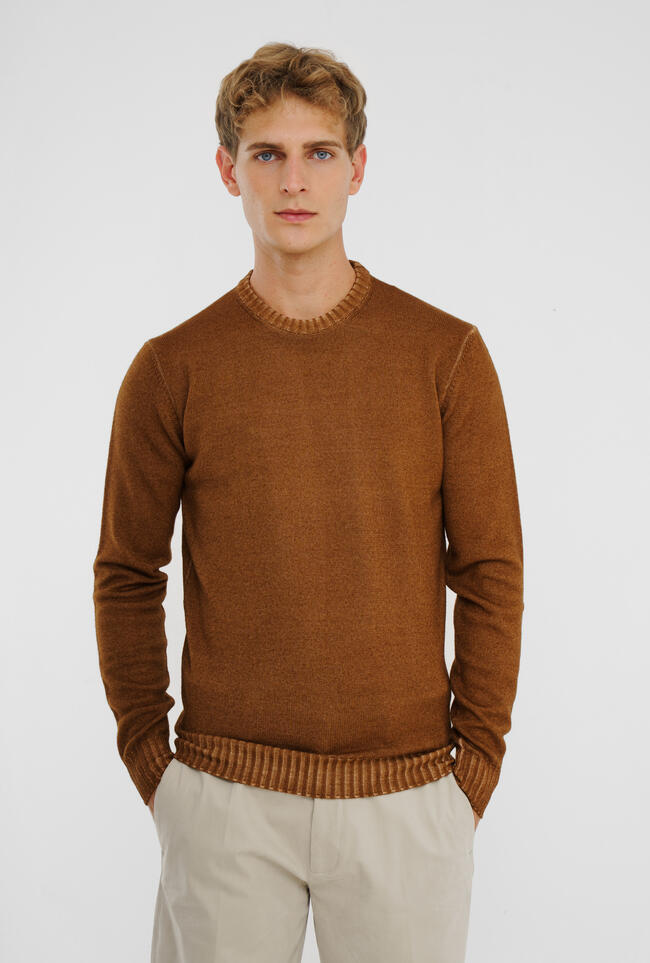 Garment-dyed wool crew neck ESSENTIAL - Ferrante | img vers.1300x/