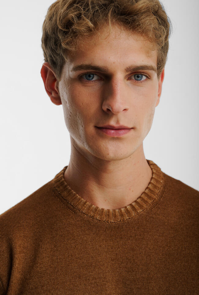 Garment-dyed wool crew neck ESSENTIAL - Ferrante | img vers.1300x/
