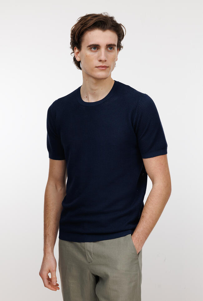 Girocollo tinto in capo con lavorazione MAIN - Ferrante | img vers.1300x/