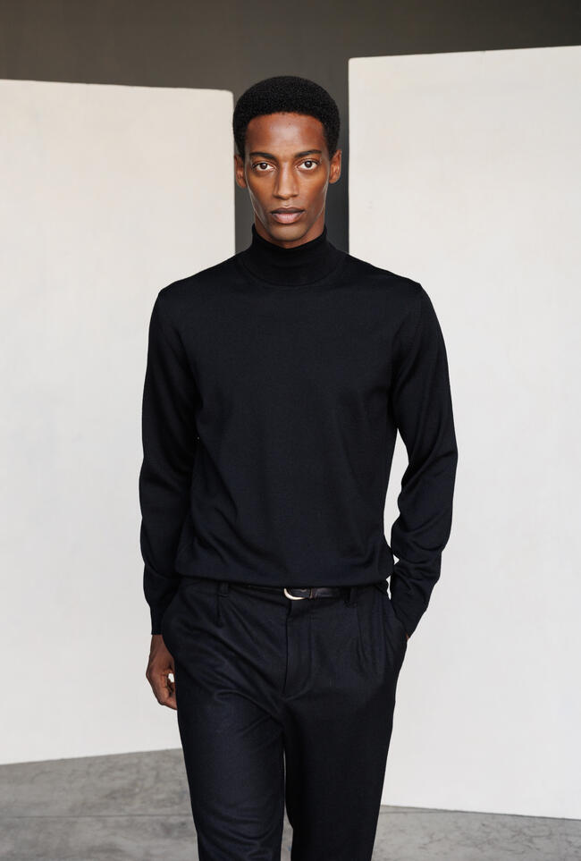 Brushed pure wool turtleneck ESSENTIAL - Ferrante | img vers.1300x/