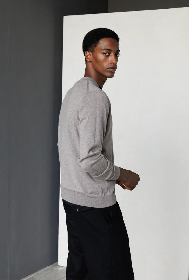Cardigan in pura lana pettinata ESSENTIAL - Ferrante | img vers.1300x/