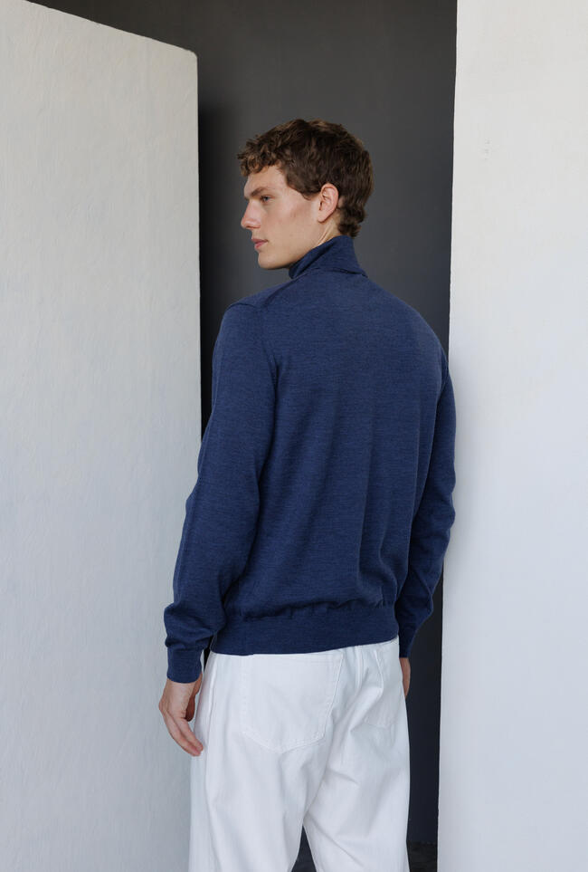 Brushed pure wool turtleneck ESSENTIAL - Ferrante | img vers.1300x/
