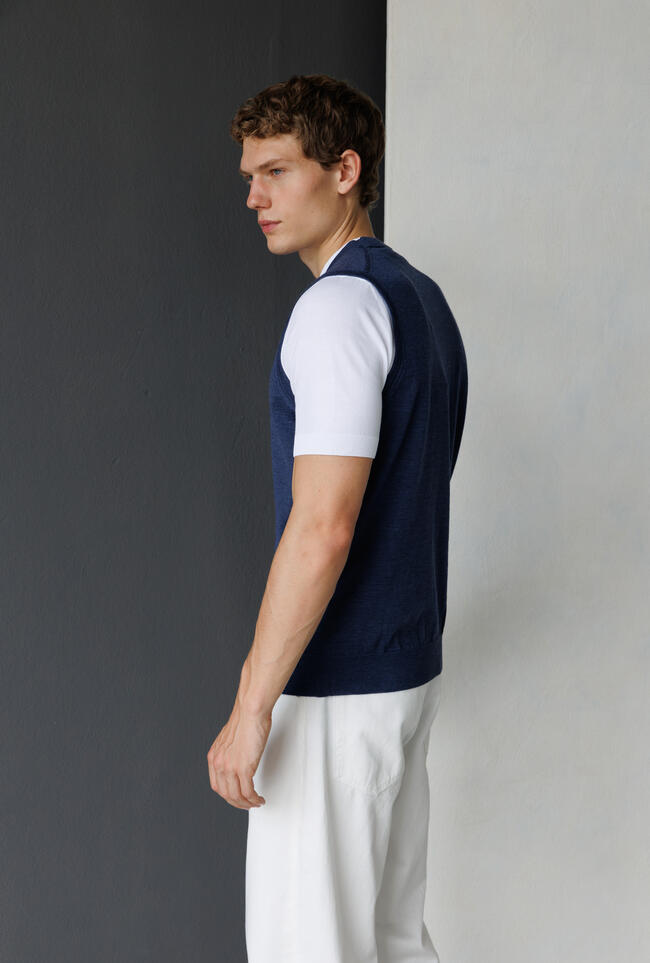 Gilet bottoni in lana pettinata ESSENTIAL - Ferrante | img vers.1300x/