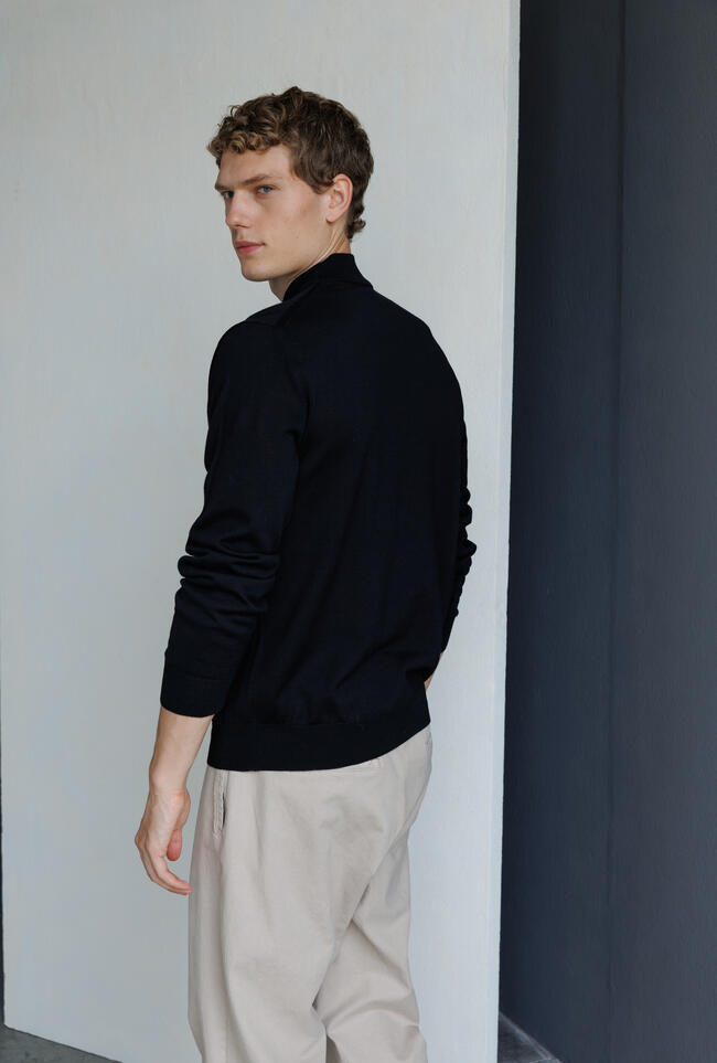 Mock neck in worsted wool ESSENTIAL - Ferrante | img vers.1300x/